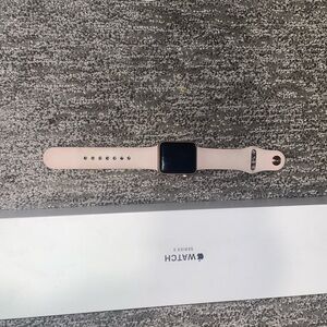 Apple Smartwatch - Light Pink